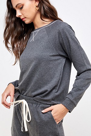 SWEATSHIRT AND SHORTS SET